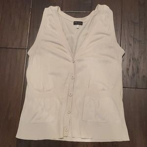 Lightweight ButtonUp Vest / Sleeveless Cardigan